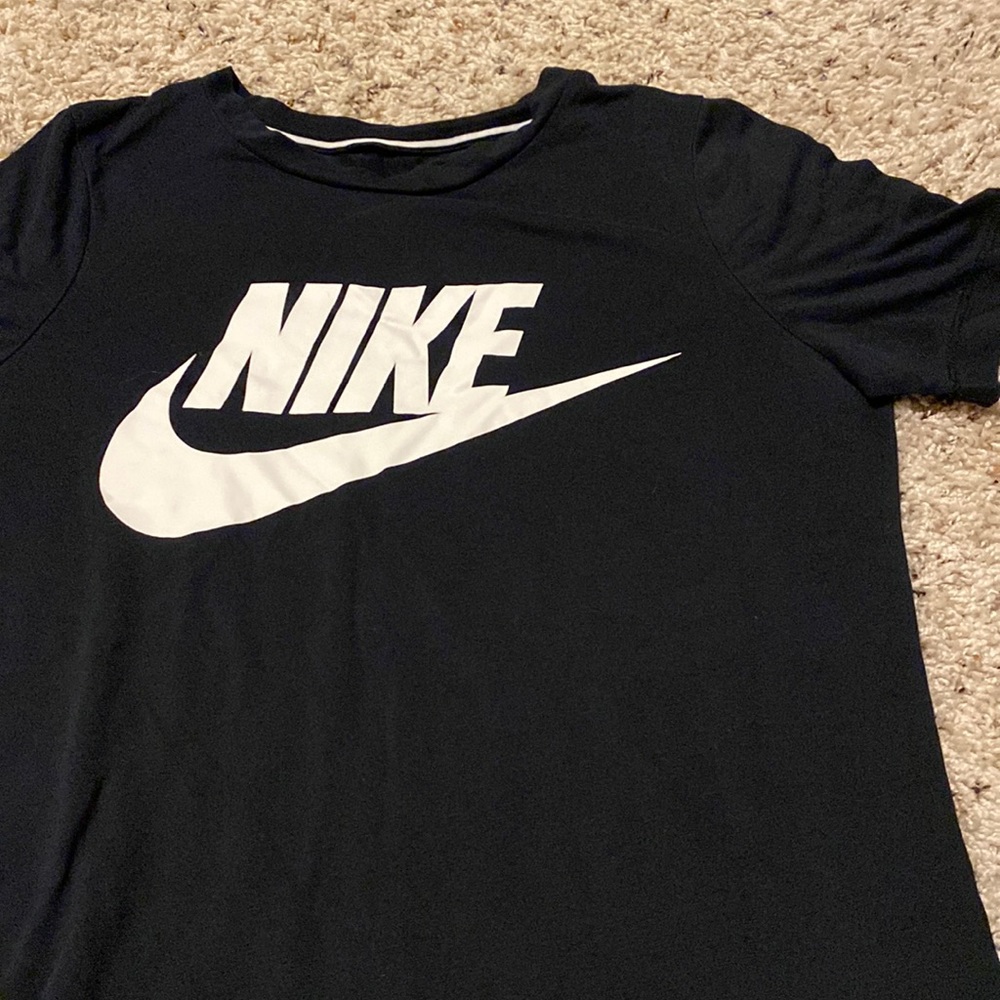 Nike t-shirt